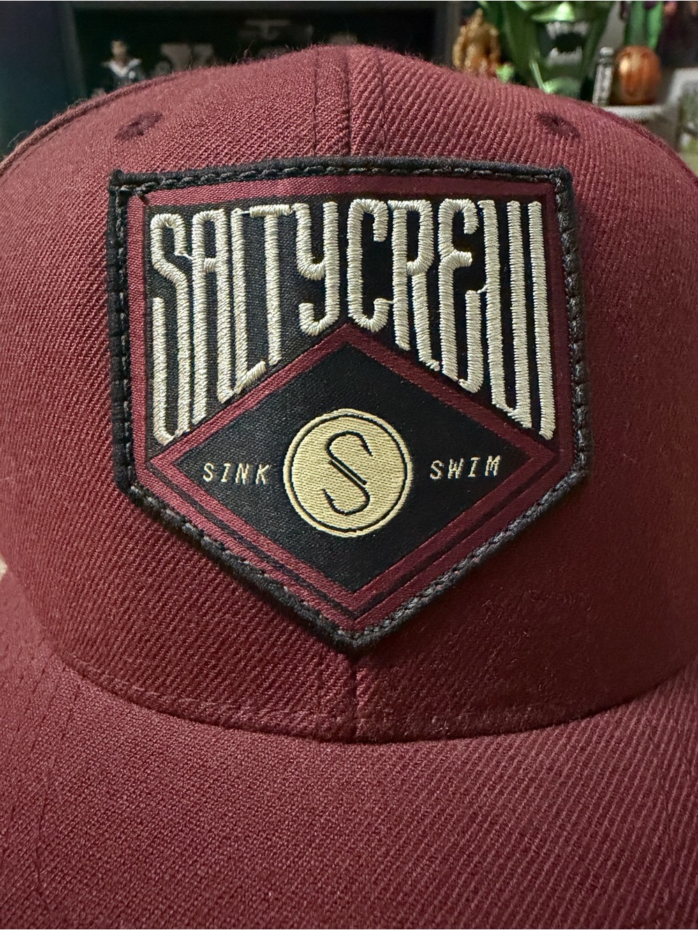 Salty Crew Maroon Patch Logo Baseball Cap - Picture 2 of 5